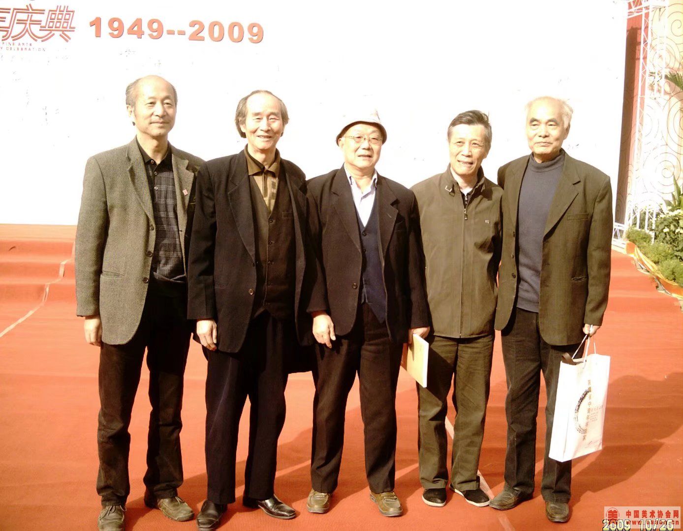 ҷ᰺���ר��ͬѧ��Ƭ